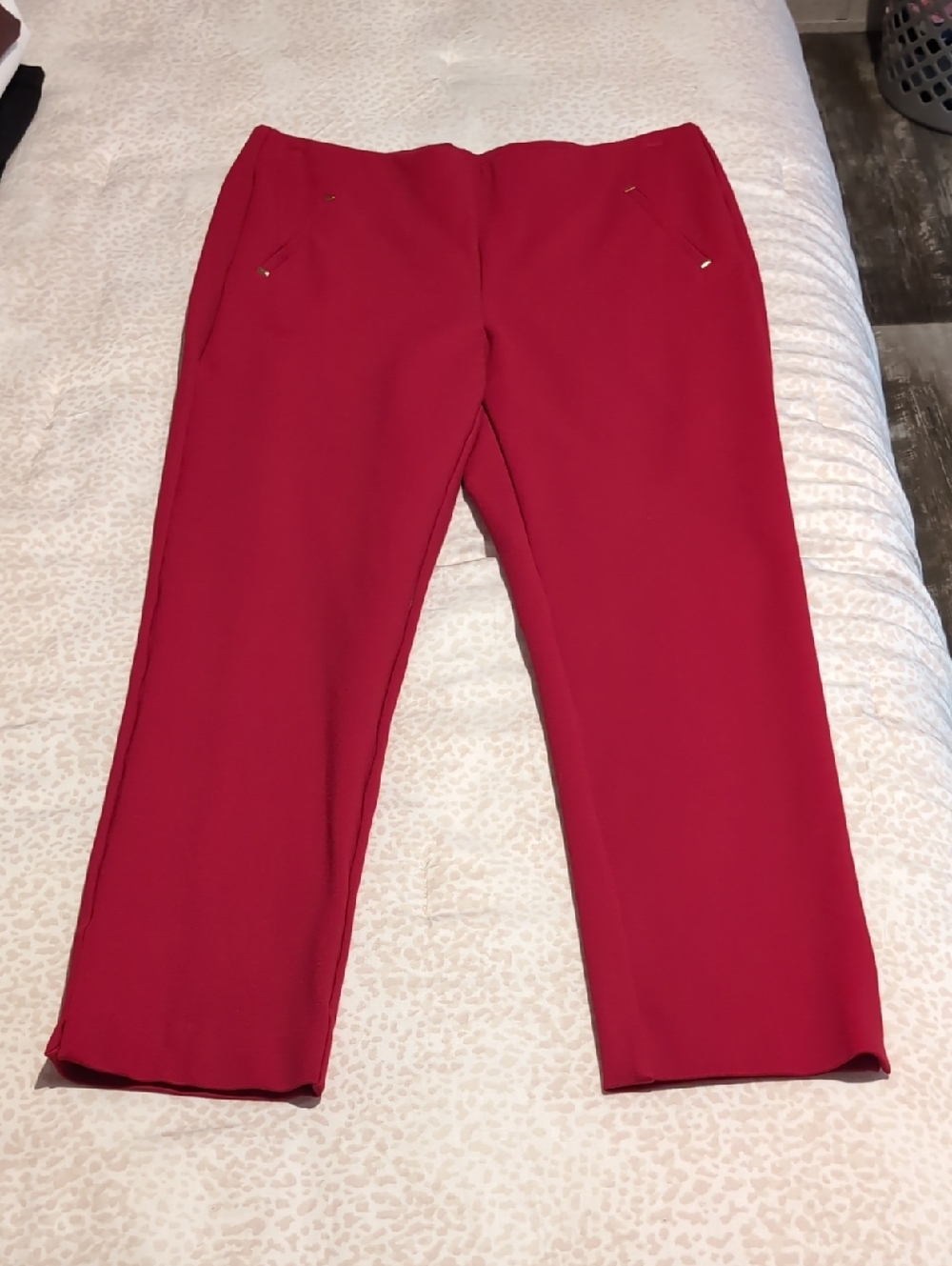 Chico's Juliet Crops, 2/12